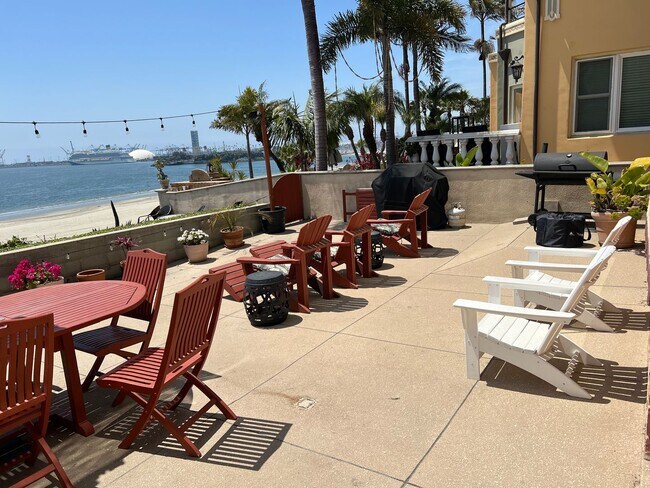 1616 E Ocean Blvd in Long Beach, CA - Building Photo - Building Photo
