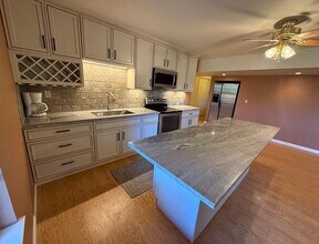 4121 Northwood Dr in Murphys, CA - Foto de edificio - Building Photo