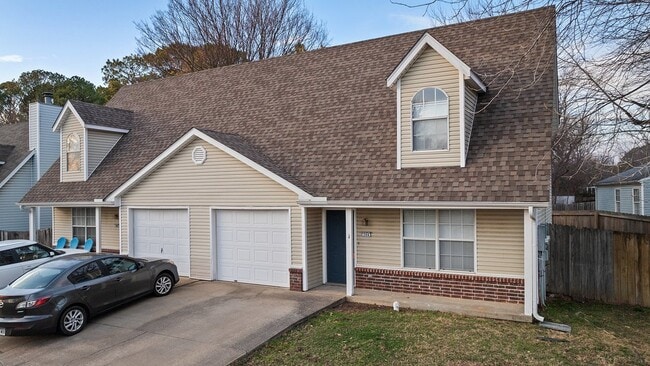 304 E Drake St in Fayetteville, AR - Building Photo - Building Photo