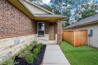 2022 W Darlington Oak Ct in Conroe, TX - Building Photo - Building Photo