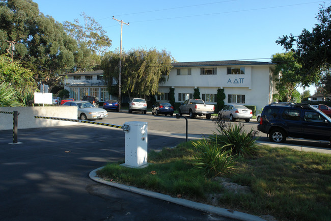 6507 Cordoba Rd in Goleta, CA - Foto de edificio - Building Photo