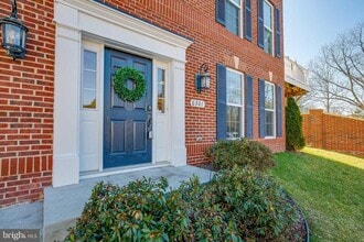 6301 Ralston Way in Alexandria, VA - Building Photo - Building Photo