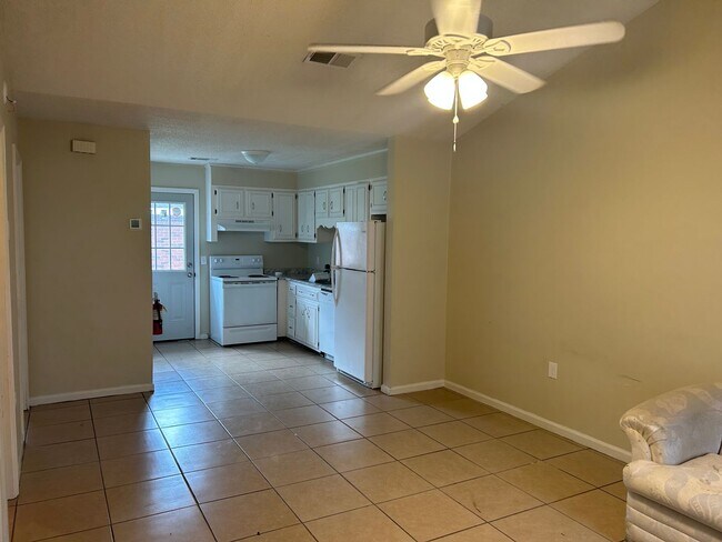140 Lanier Dr in Statesboro, GA - Building Photo - Building Photo