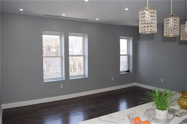 1364 E 38th St-Unit -2 in Brooklyn, NY - Building Photo - Building Photo