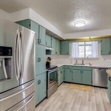 7520 W Bails Ave in Lakewood, CO - Building Photo - Building Photo