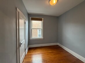 6546 S Rockwell St in Chicago, IL - Building Photo - Building Photo