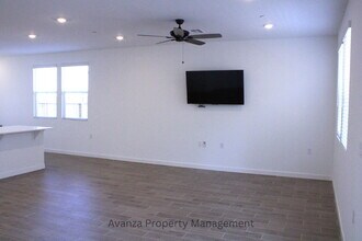 3422 N Ensanada Ave in Fresno, CA - Building Photo - Building Photo