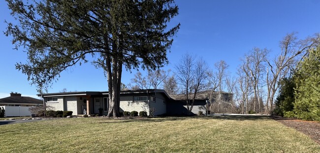 property at 2 W Ridge Ave