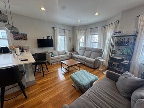 9 Harding St in Cambridge, MA - Building Photo - Building Photo