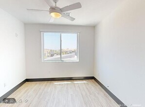 2500 E Marco Polo Rd, Unit A1 in Phoenix, AZ - Building Photo - Building Photo