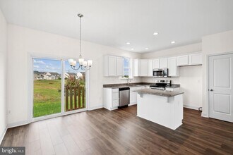 3807 Castle Dr in Dover, PA - Building Photo - Building Photo