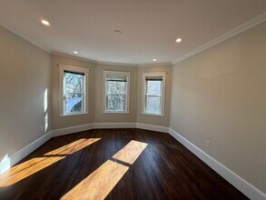 55 Iffley Rd in Boston, MA - Building Photo - Building Photo