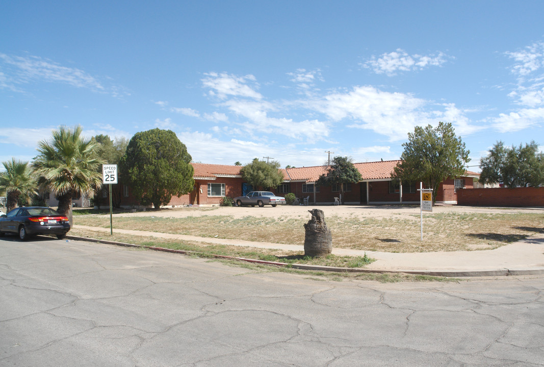 1604 E 10th St in Tucson, AZ - Building Photo