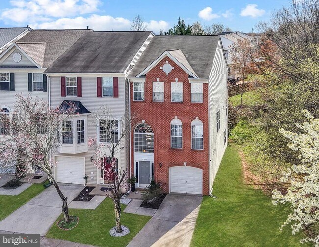 14257 Hunters Run Way in Gainesville, VA - Building Photo - Building Photo