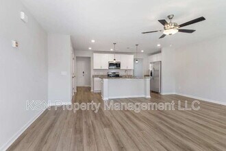 24 Stetson Dr in Savannah, GA - Building Photo - Building Photo