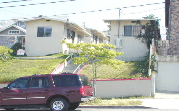 1817-1819 3/4 Bellevue Ave in Los Angeles, CA - Building Photo