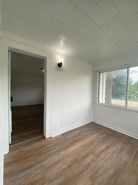 68037 Franklin St, Unit 15563 CR 44 in Goshen, IN - Building Photo