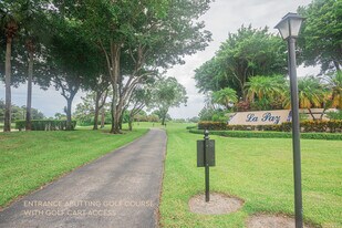 7535 La Paz Blvd in Boca Raton, FL - Building Photo