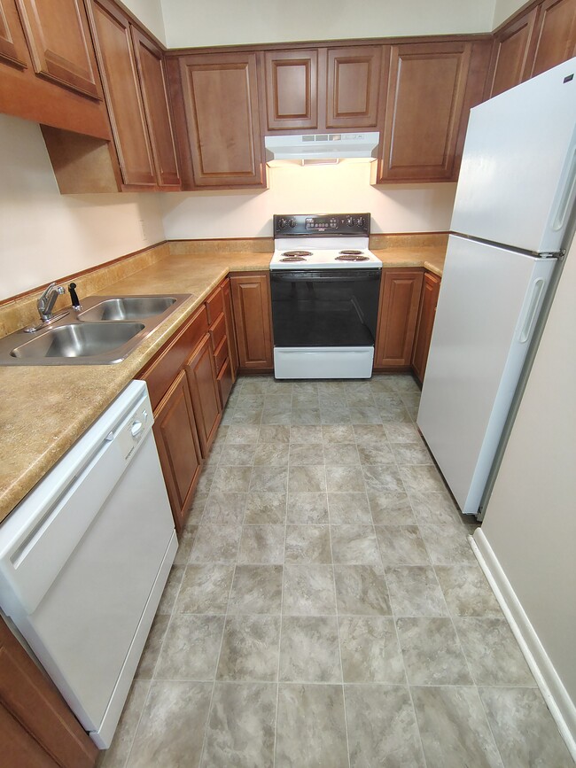 600 Reusens Rd, Unit M136 in Lynchburg, VA - Building Photo - Building Photo