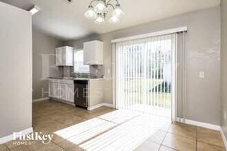 620 Robin Ln in Kissimmee, FL - Foto de edificio - Building Photo