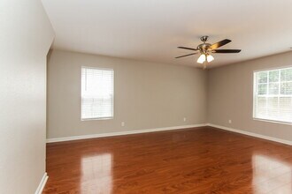 7221 Fox Point Dr in Charlotte, NC - Building Photo - Building Photo