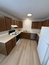 215 Jewel Dr in Ames, IA - Building Photo - Building Photo