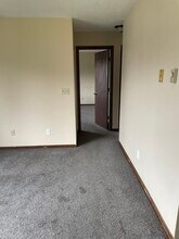 Kaiser East Apartments in St. Cloud, MN - Building Photo - Building Photo