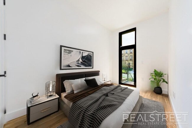 Stunning New 2 Bed 2 Bath with Backyard in in Brooklyn, NY - Building Photo - Building Photo