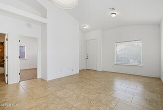 14373 Tobe Davis Dr in Horizon City, TX - Building Photo - Building Photo