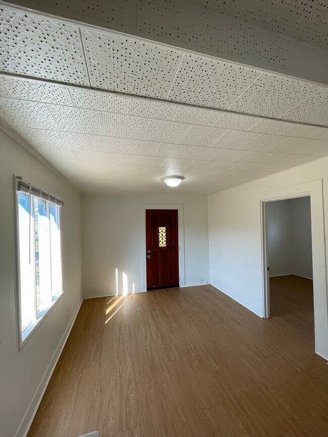 3544 Lakeport Blvd in Klamath Falls, OR - Building Photo - Building Photo