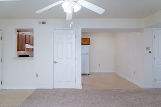 Beacon Pointe - Wilson in Wilson, NC - Foto de edificio - Interior Photo