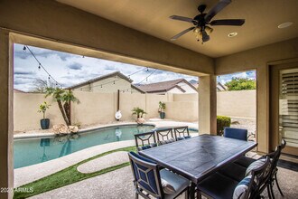 10412 E Acoma Dr in Scottsdale, AZ - Building Photo - Building Photo