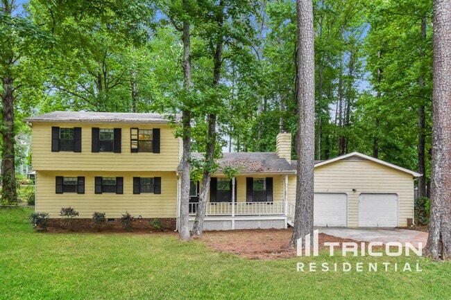property at 42 Lynn Cir