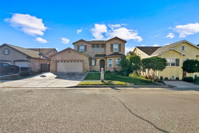 3258 Lemmons St in Riverbank, CA - Building Photo - Building Photo