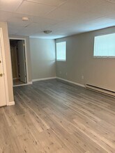 566 Beach in Revere, MA - Foto de edificio - Building Photo