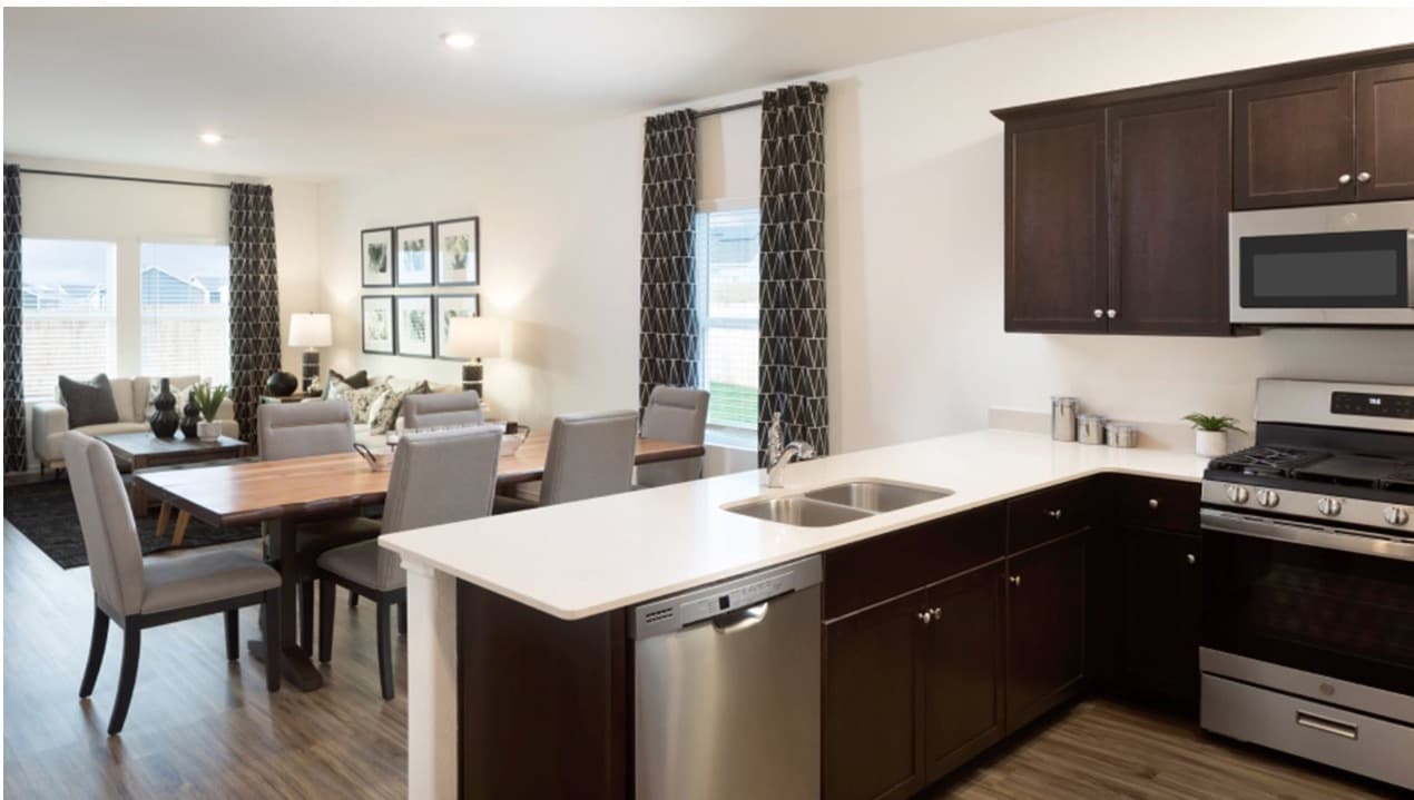 14121 Berning Rd, Unit Bedroom #2 Upstairs in Pflugerville, TX - Building Photo