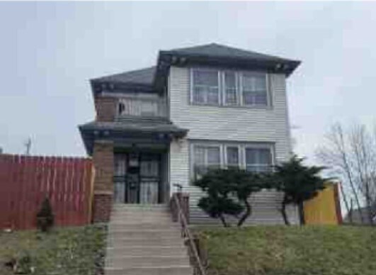 2026 N 39th St in Milwaukee, WI - Building Photo