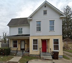 55-57-57 W Parkwood Ave in Springfield, OH - Building Photo