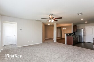 5551 Rainbow Rd. in Mont Belvieu, TX - Building Photo - Building Photo