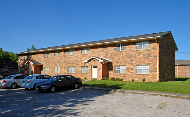 1012-1026 W Lamar Alexander Pky in Maryville, TN - Foto de edificio - Building Photo