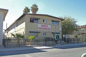 309 W Cincinnati Ave in Las Vegas, NV - Building Photo - Building Photo