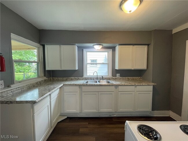 property at 730 Noble Ave