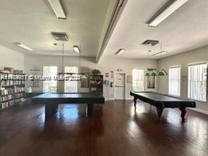 2850 Somerset Dr in Lauderdale Lakes, FL - Foto de edificio - Building Photo