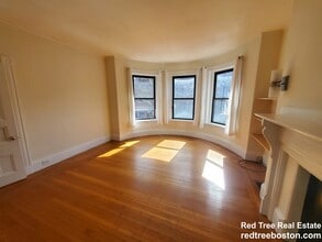 429 Marlborough St, Unit 3B in Boston, MA - Foto de edificio - Building Photo