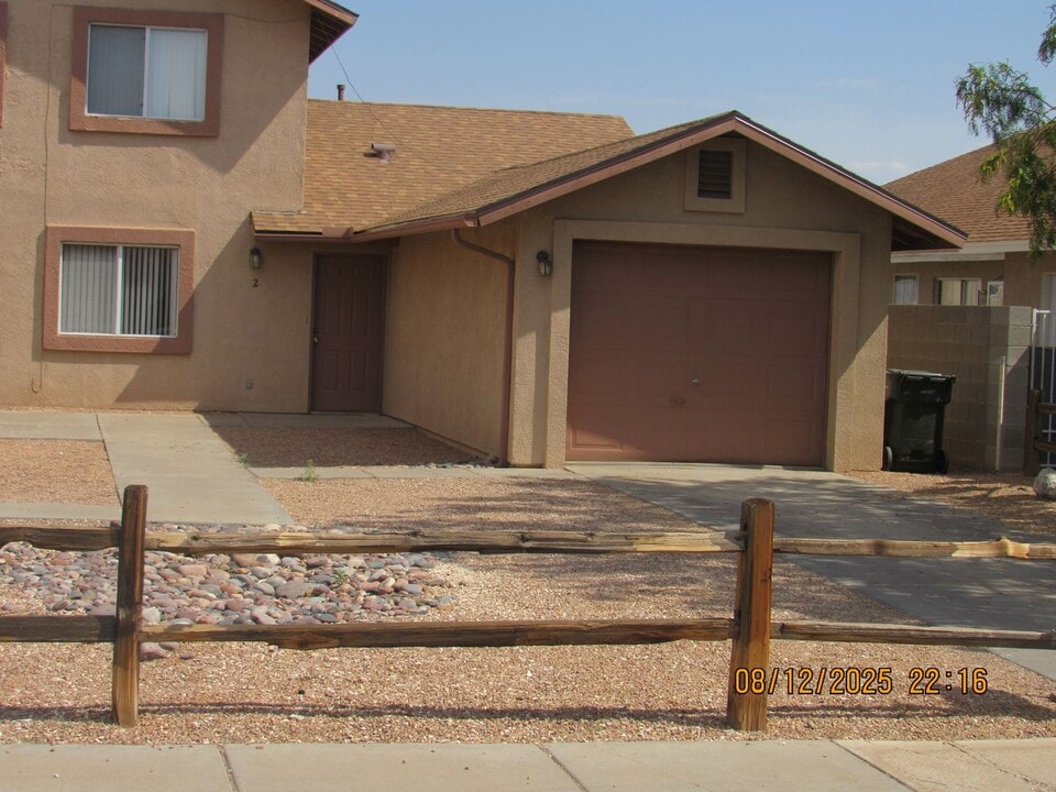 2469 Armour Ave in Kingman, AZ - Building Photo