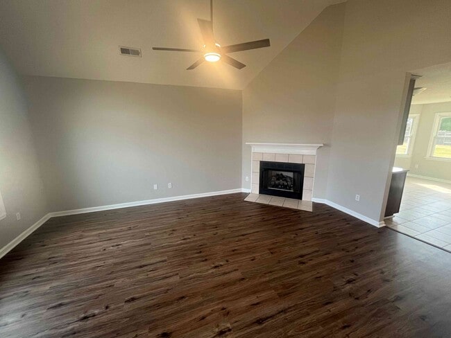 326 Willow Oak Dr in Harvest, AL - Foto de edificio - Building Photo