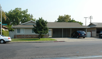 2095 Royal Dr Apartments