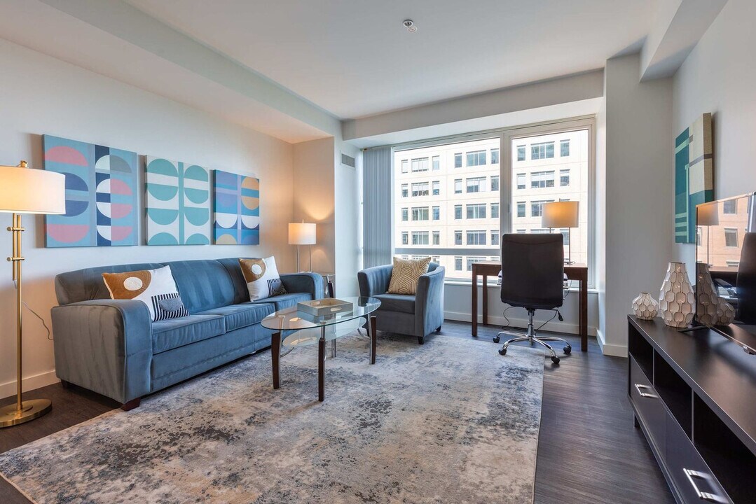 505 Congress St in Boston, MA - Building Photo