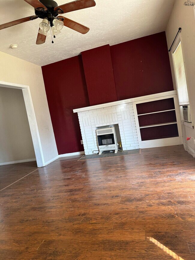 2002 Jones St in Wichita Falls, TX - Building Photo - Building Photo