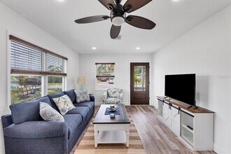 843 Palmetto St in Englewood, FL - Building Photo - Building Photo